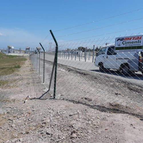 Sultanbeyli Belediyesi Kurban Pazarı Boru Direkli Tel Çit Uygulaması